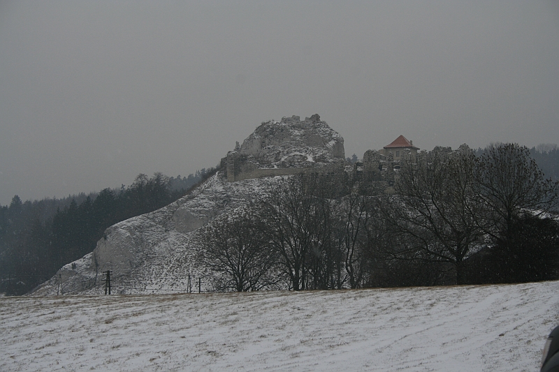 Czerwonym Szlakiem 127